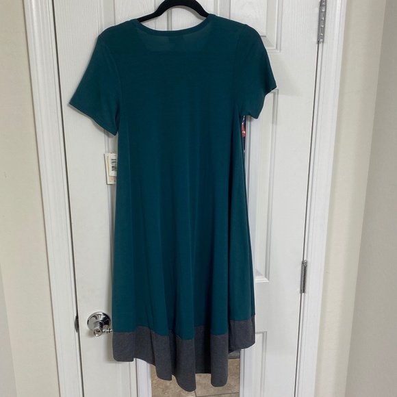 NWT LulaRoe Carly Dress (XS) - Picture 2 of 6